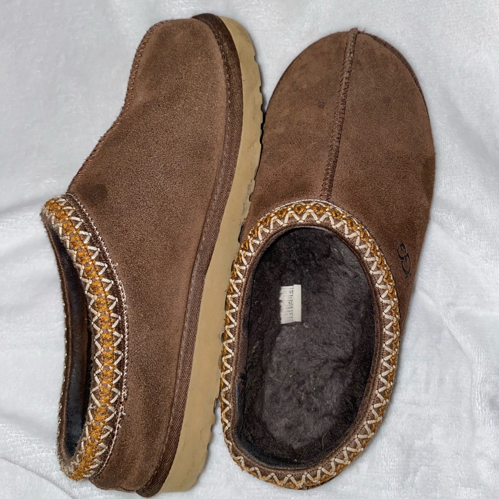 UGG Tasman Brown size 9